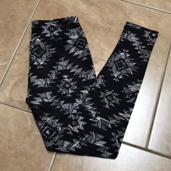 LuLaRoe Pants - LuLaRoe Black OS Leggings